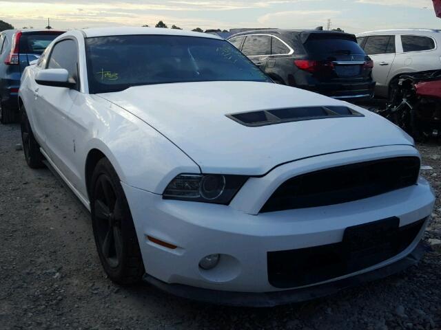 Ford Mustang GT Coup&eacute; 2013 Wei&szlig;